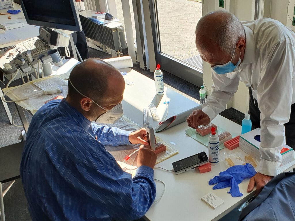 POCUS Punktion mit mobilem US-Gerät